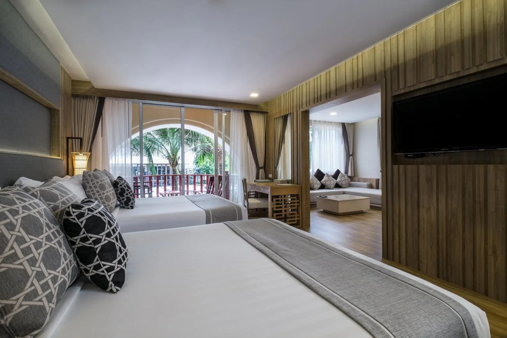 Phuket Graceland Resort And Spa