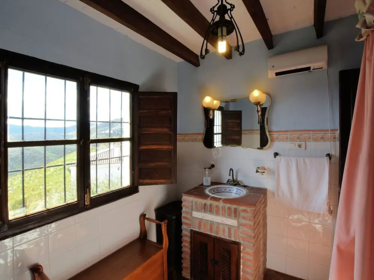 Cozy Cottage in El Borge With Private Pool