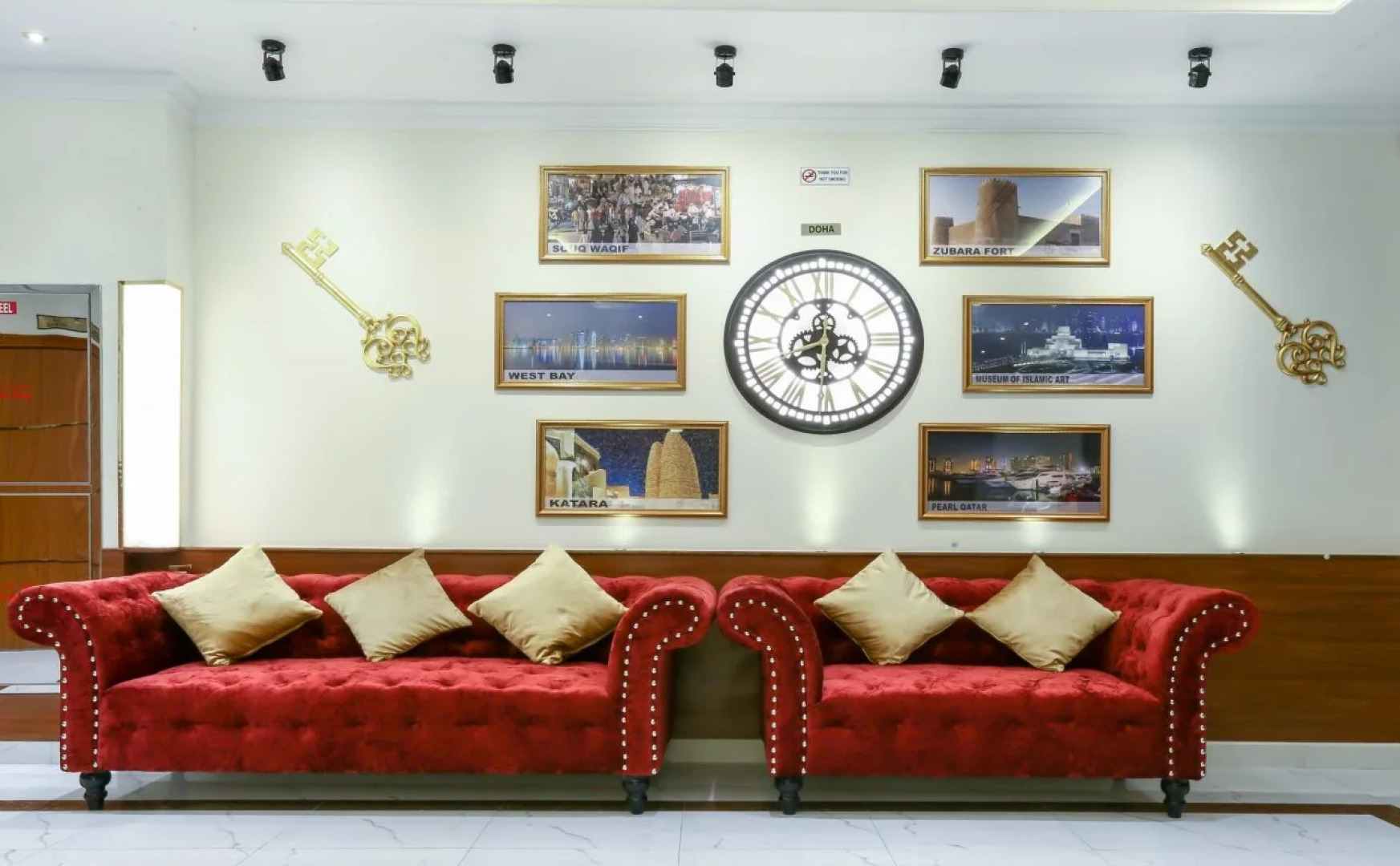 La Villa Suites Hotel