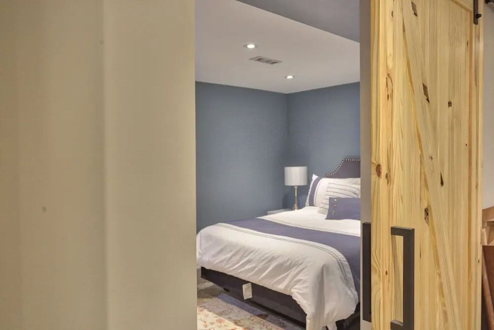 Fully Furnished Private Guest Suite