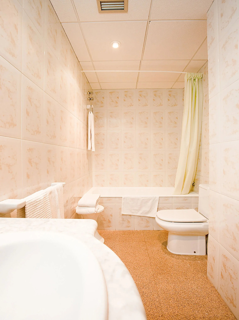 Hotel Blanc i Negre by OYO Rooms