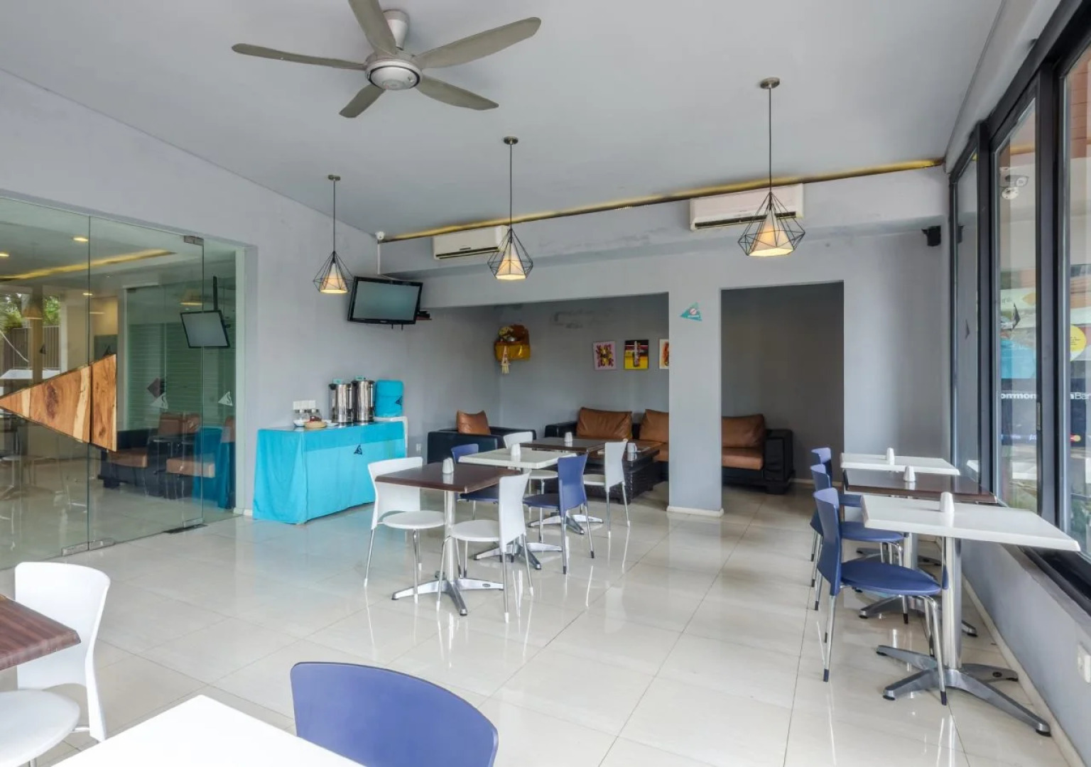 OYO 2854 COZY B&B Seminyak