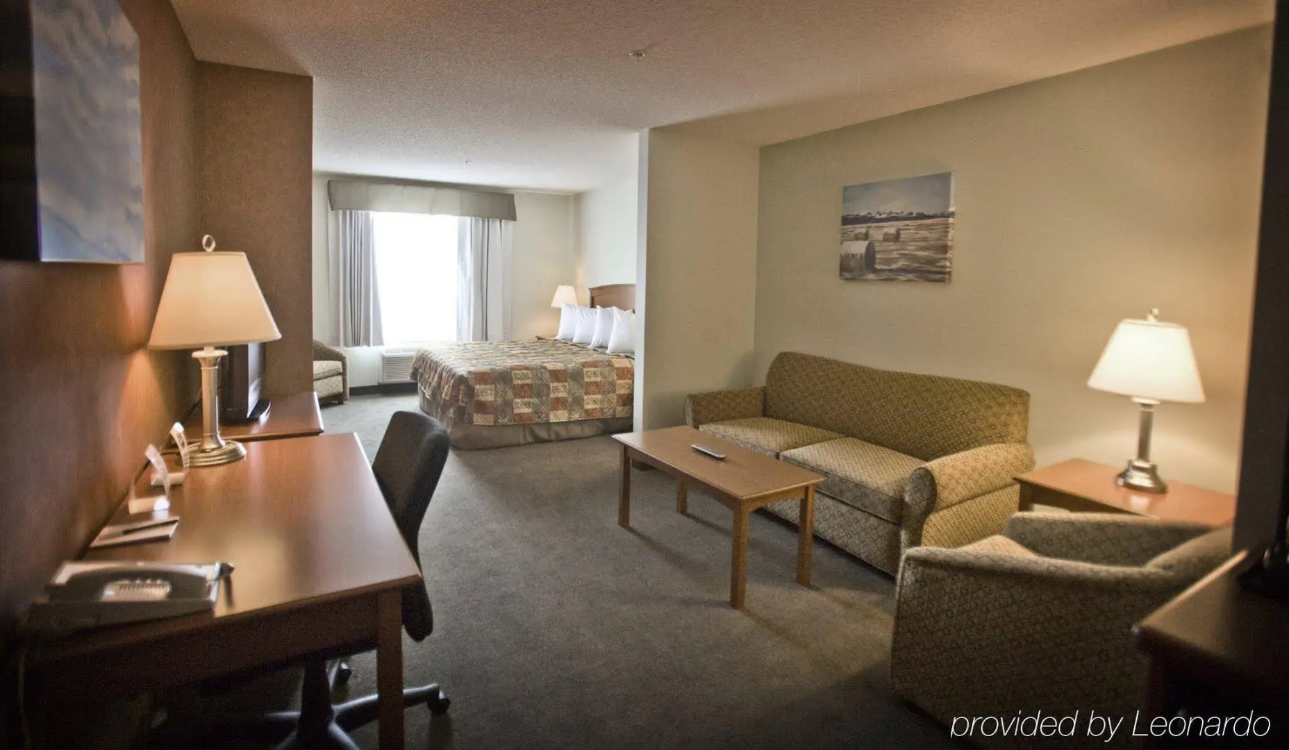 Service Plus Inns and Suites Calgary