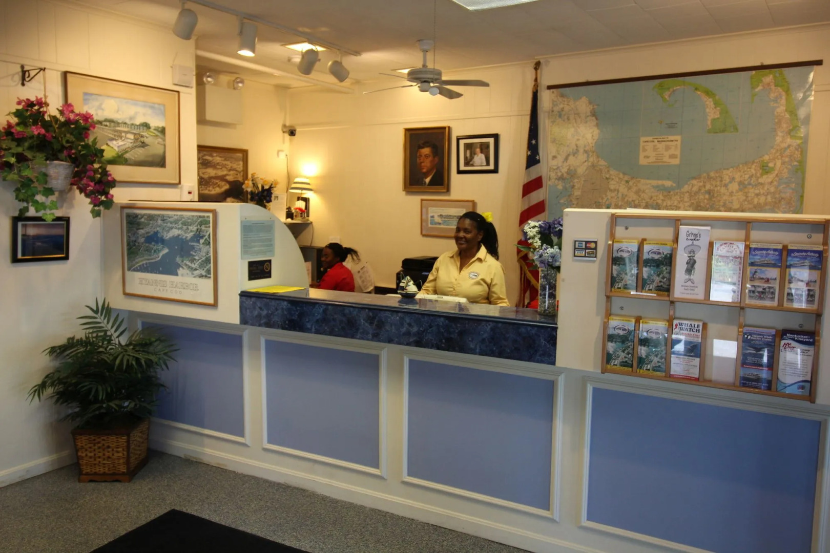 Ocean Street Inn on Hyannis Harbor