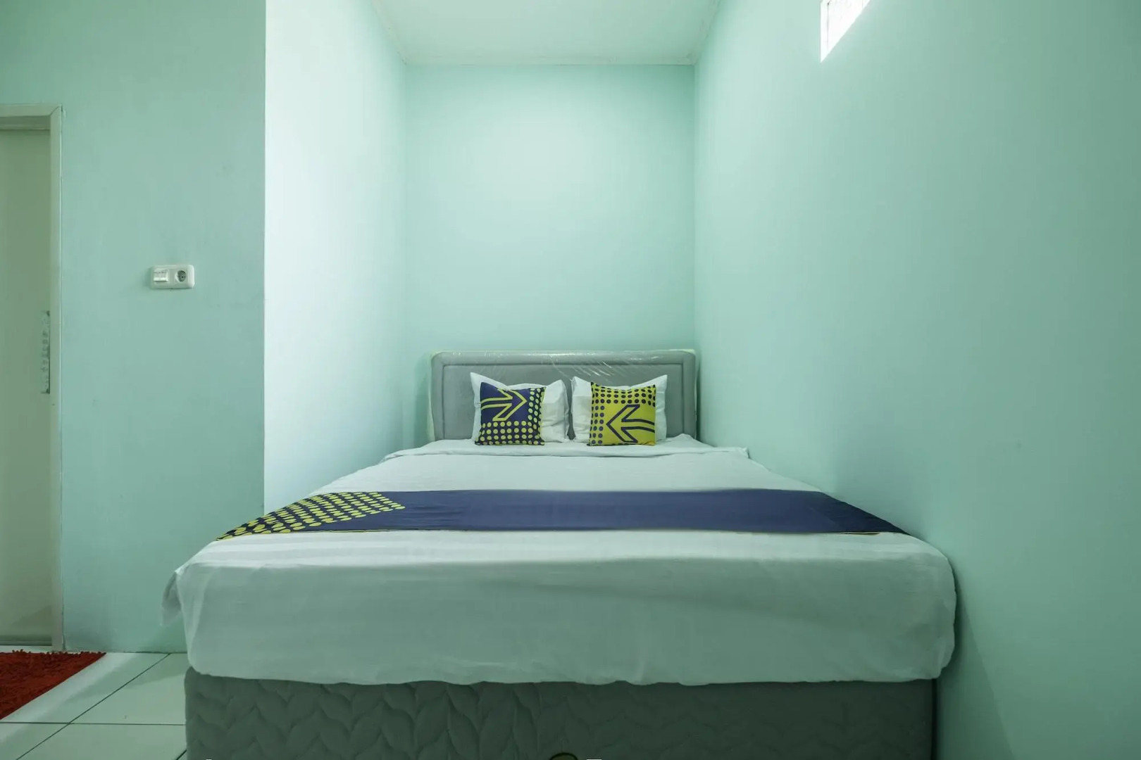 OYO Life 1889 Mbuahpage