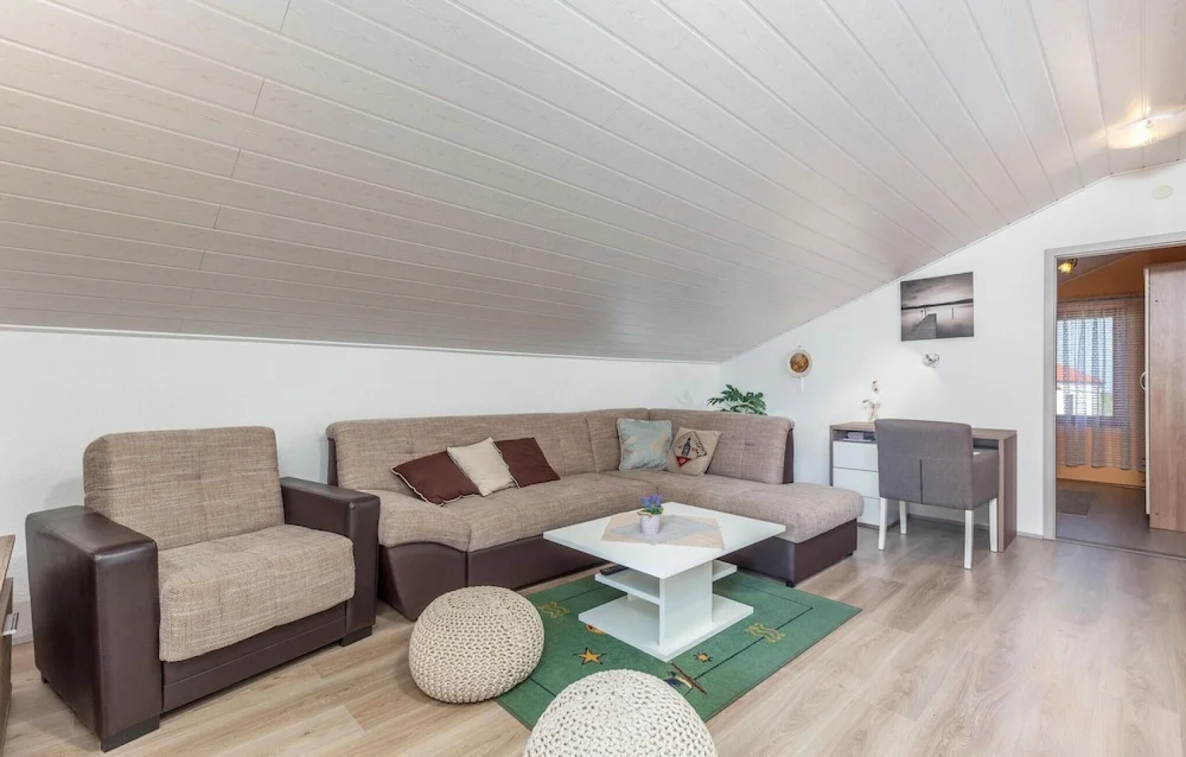 Beautiful Home in Sveti Anton With Wifi and 3 Bedrooms