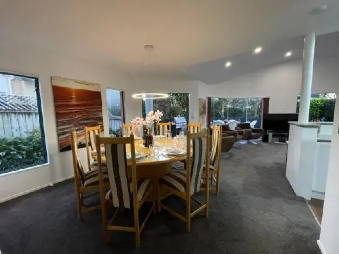 Luxury Home Next to Ocean and Walkway