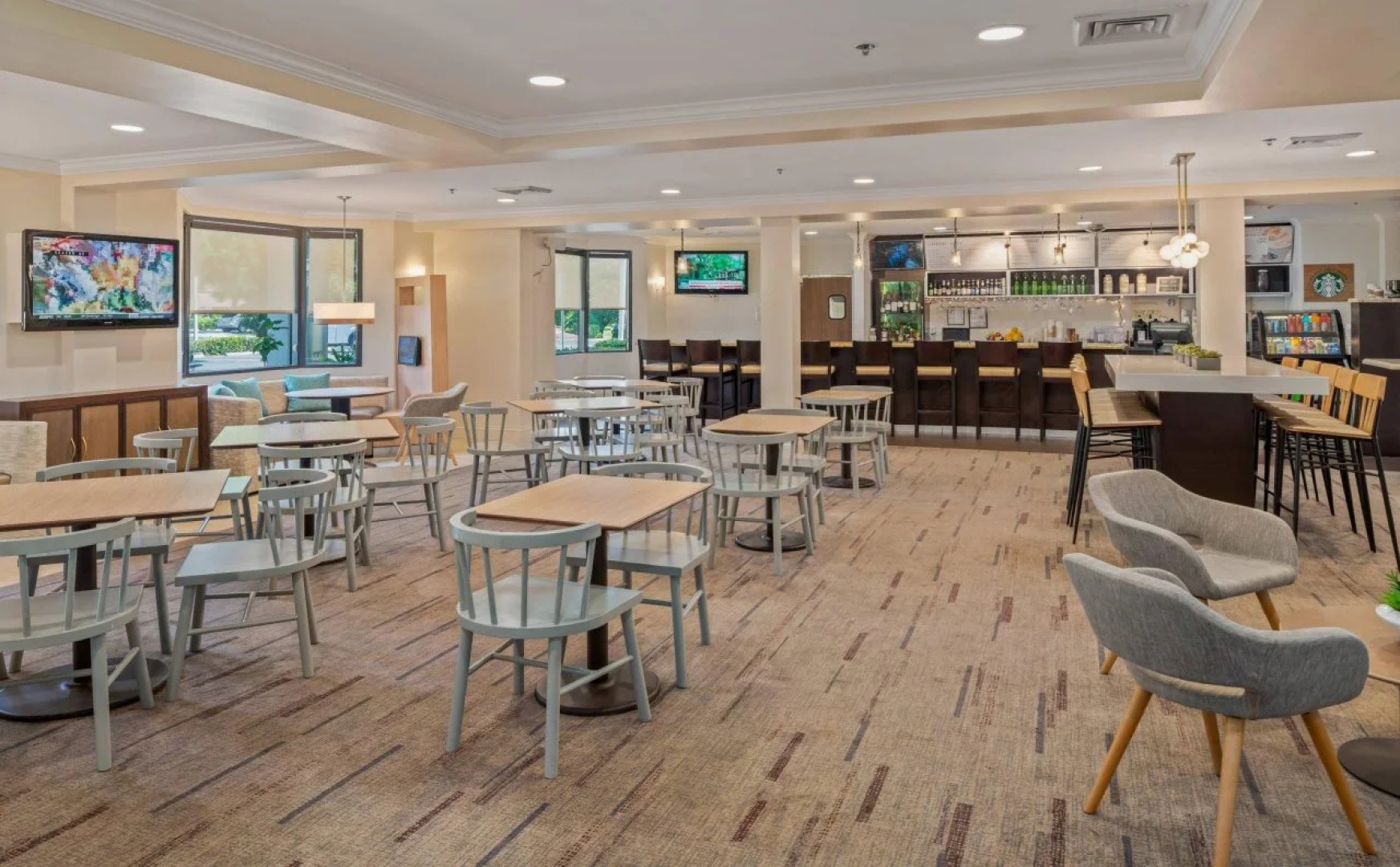 Courtyard by Marriott - Naples