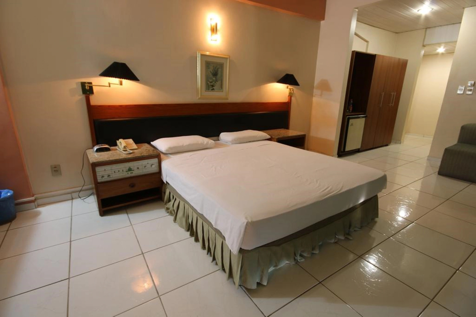 Taj Mahal Continental Hotel