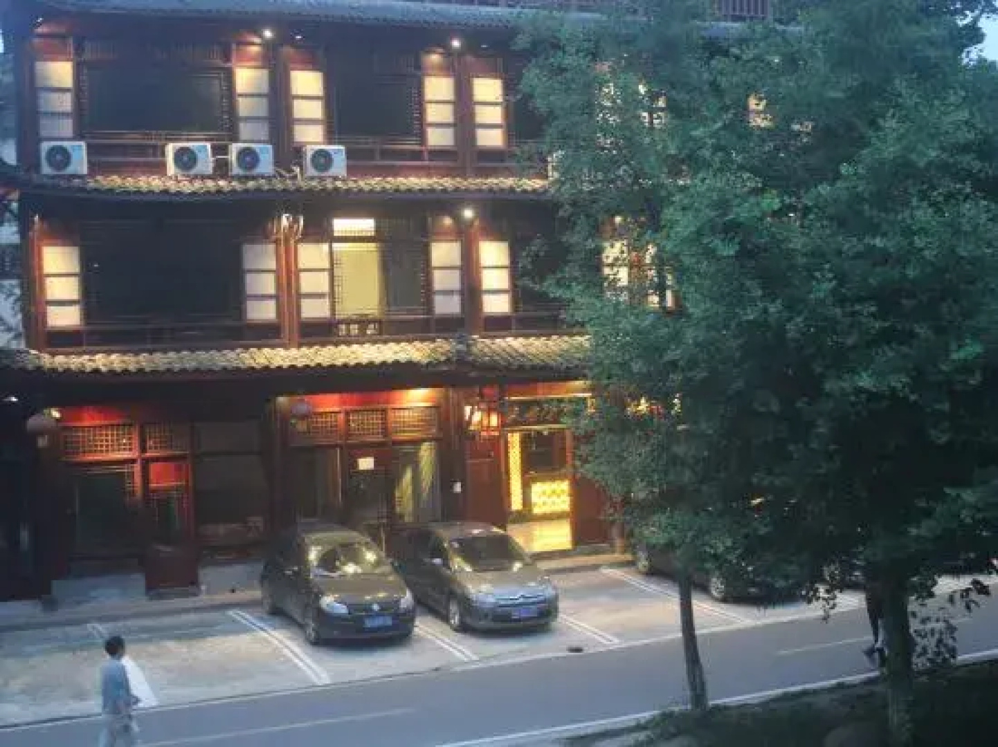 Changshou Hotel