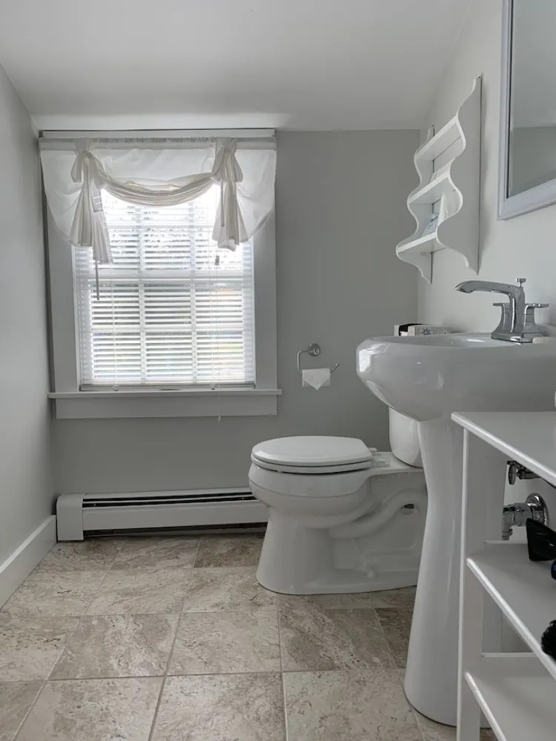 The Tern Inn Bed & Breakfast and Cottages