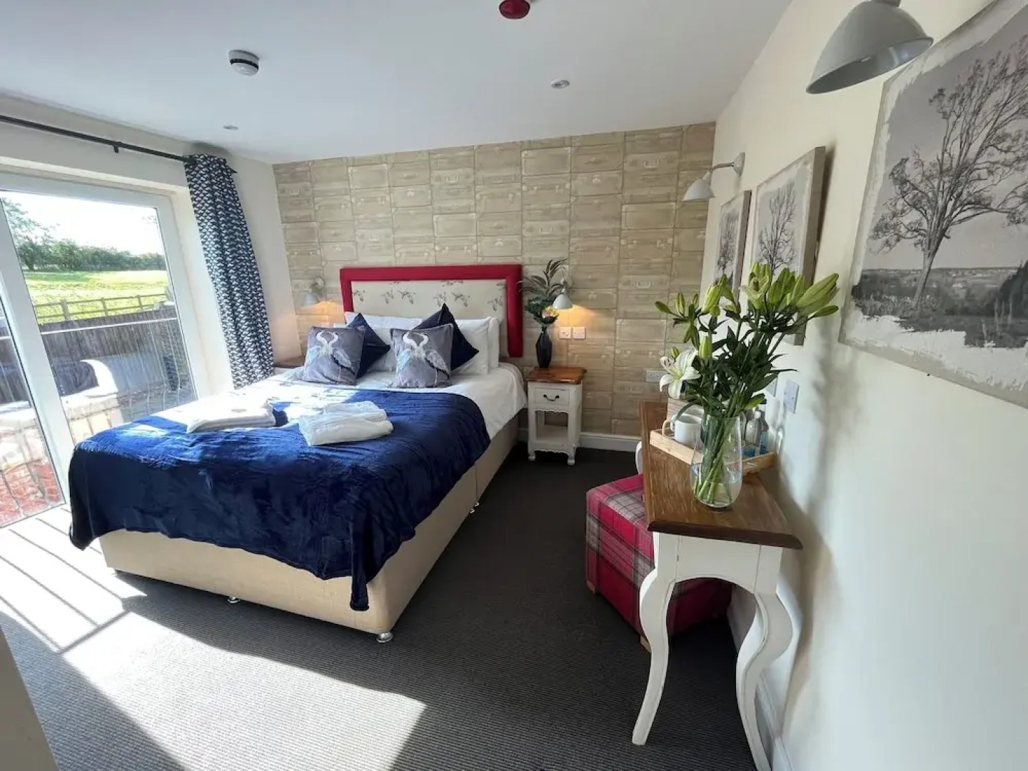 The Olde Coach House Inn