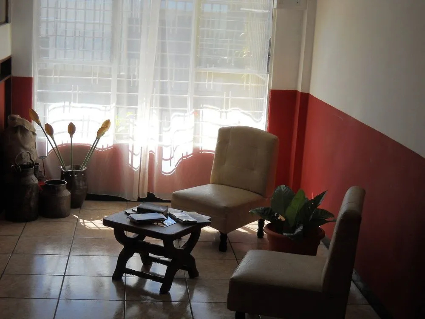 Lajuela BnB & Hostel