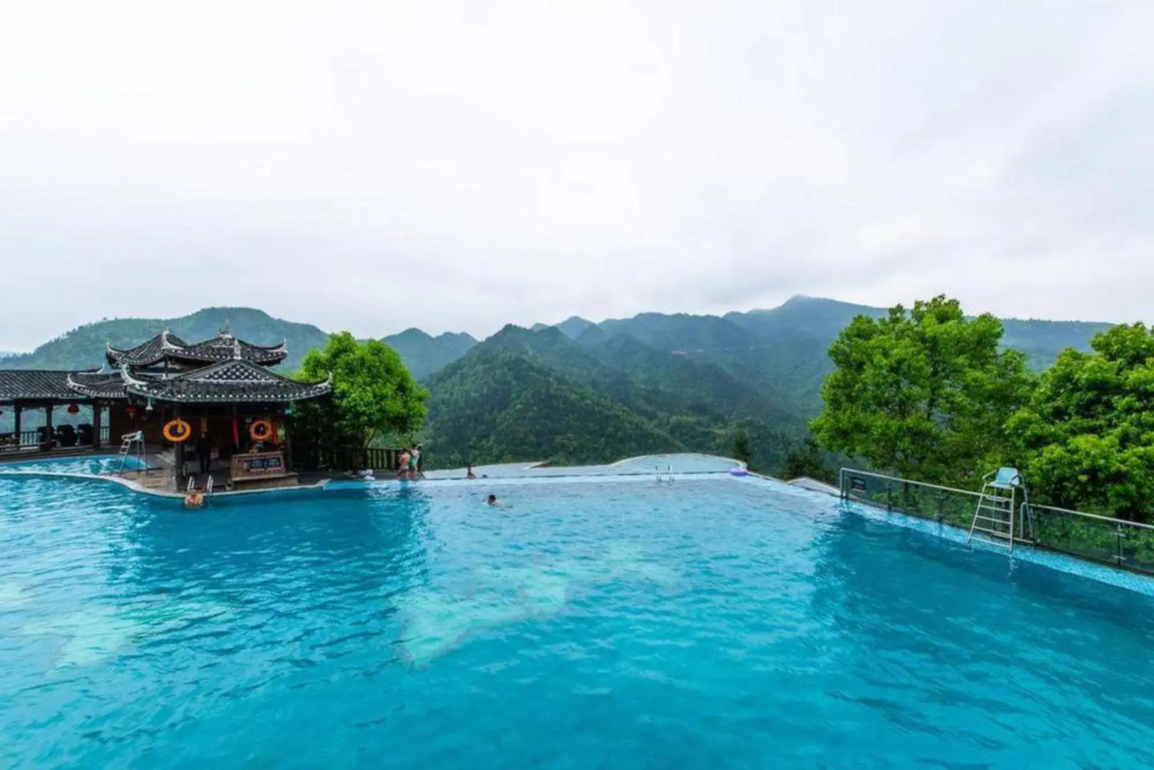 Fengxiang Yaozhai Hotel