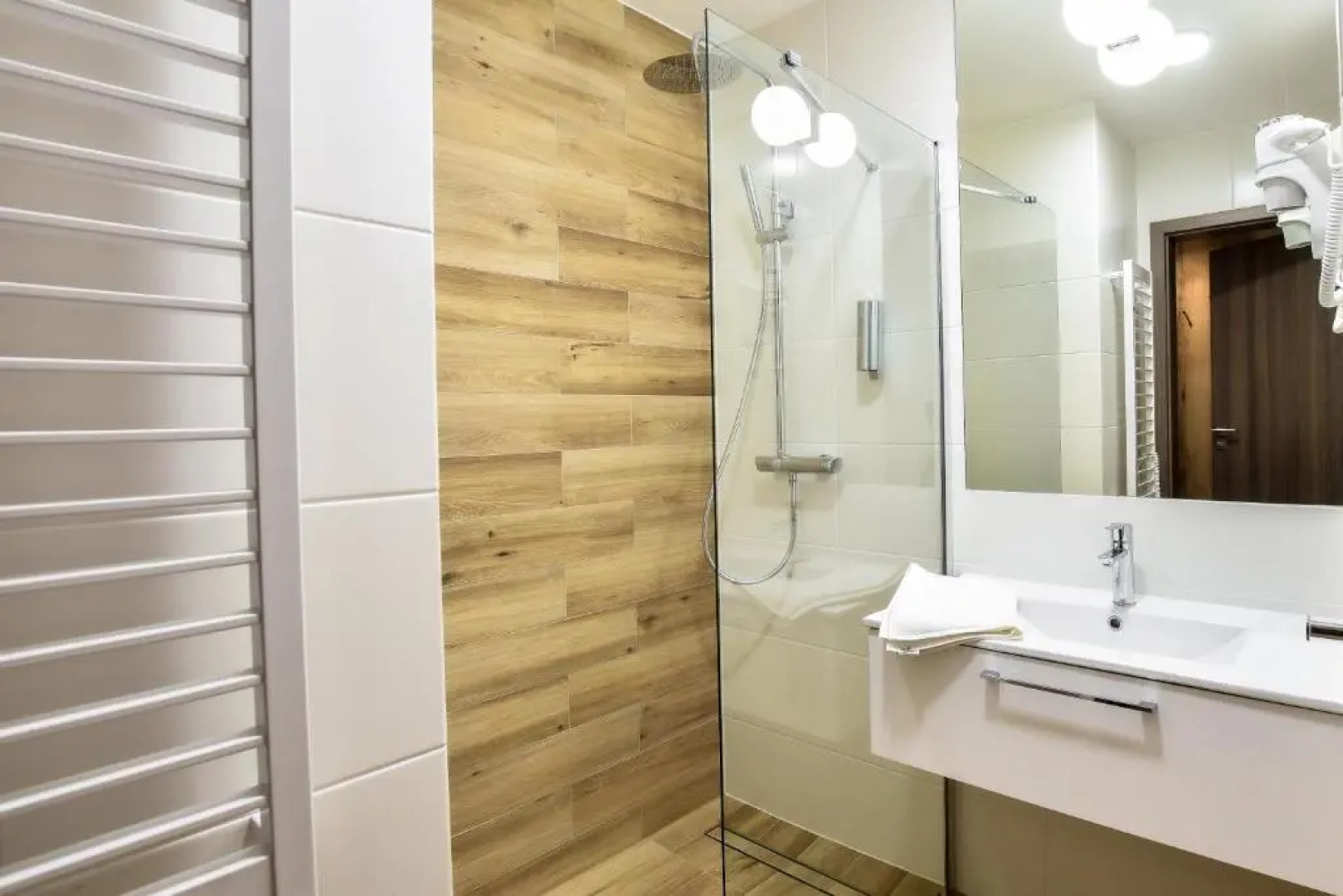 Hotel I Restauracja Strzelnica