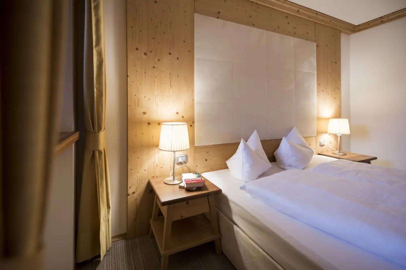 Post Alpina - Family Mountain Chalets