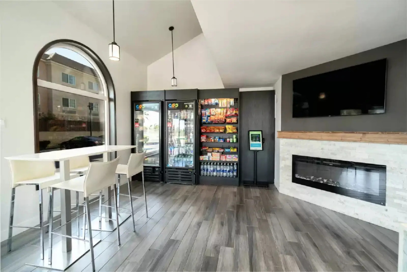 Homestay Suites - Studios & Spas