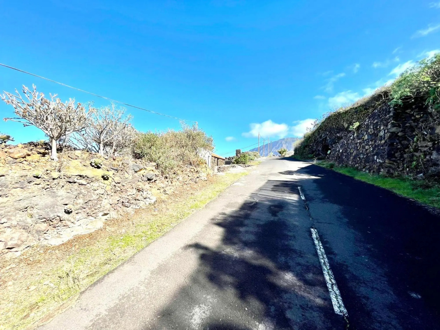 Casa rural con BBQ, Wifi y inolvidable vista a océano, El Hierro