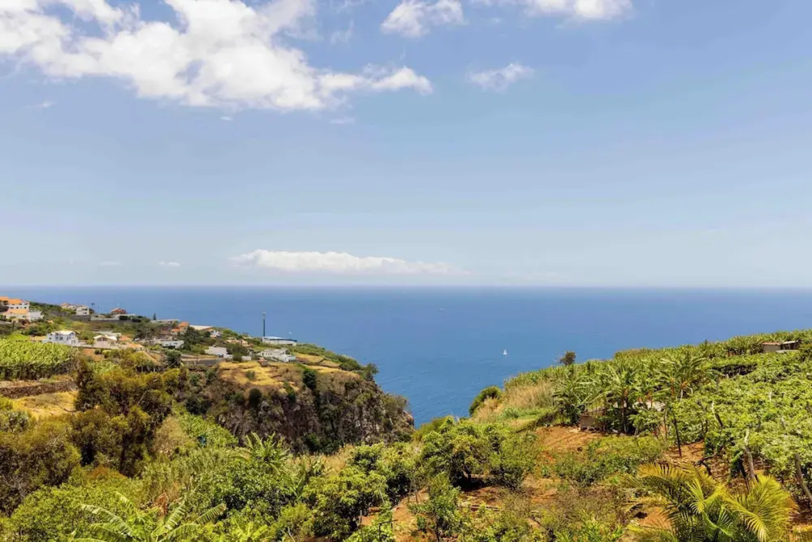 1Br House - Garden & Jacuzzi- Calheta