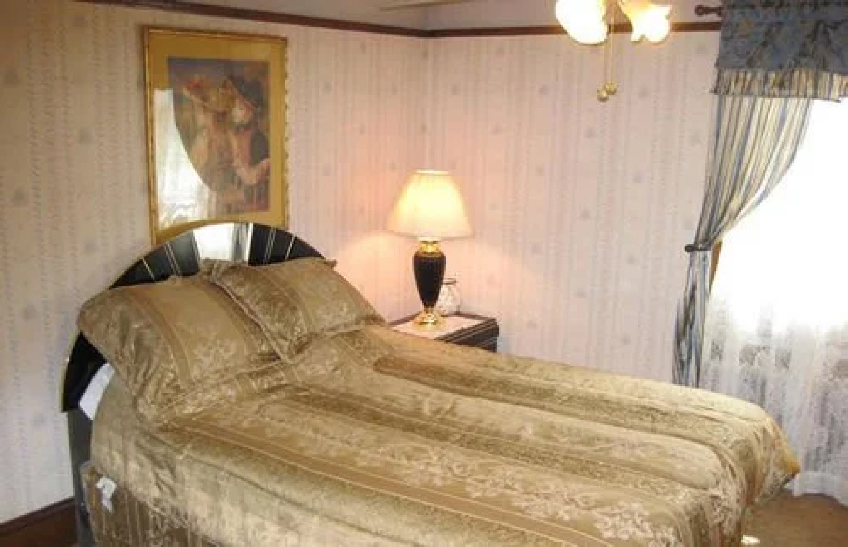 Albrightsville Farm House Bed & Breakfast