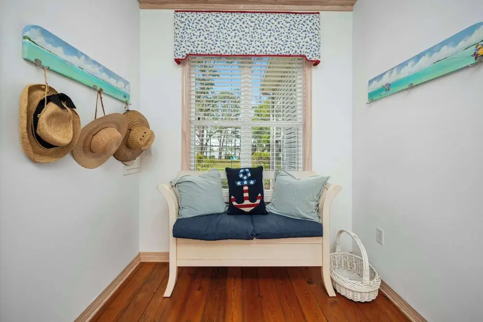 Secluded Waterfront Retreat for 23 Dock, Pets OK