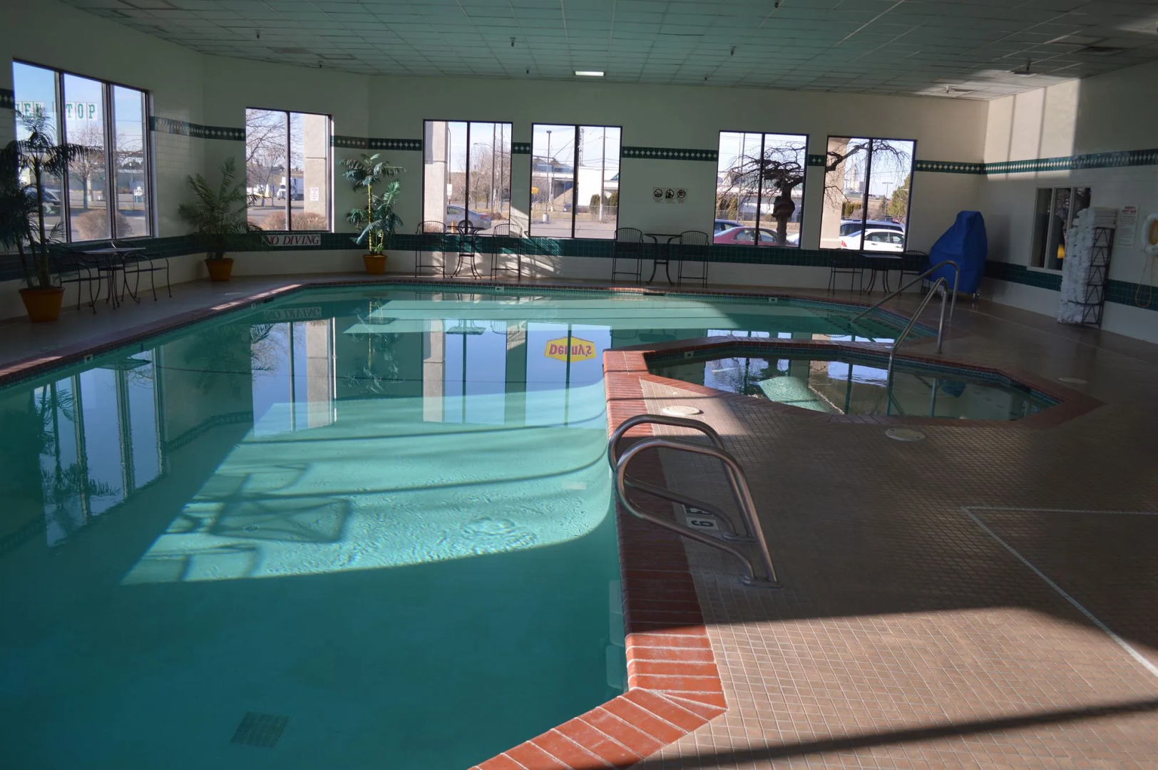 Best Western Plus Cottontree Inn