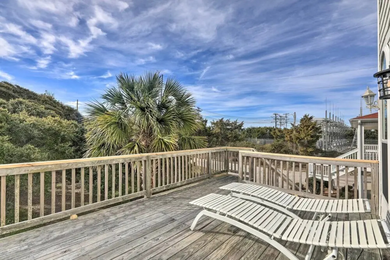 Waterfront Emerald Isle Home w/ Dock Access!