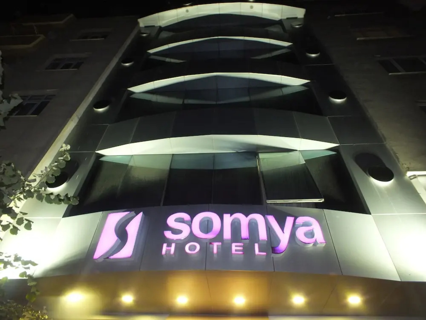 Somya Hotel