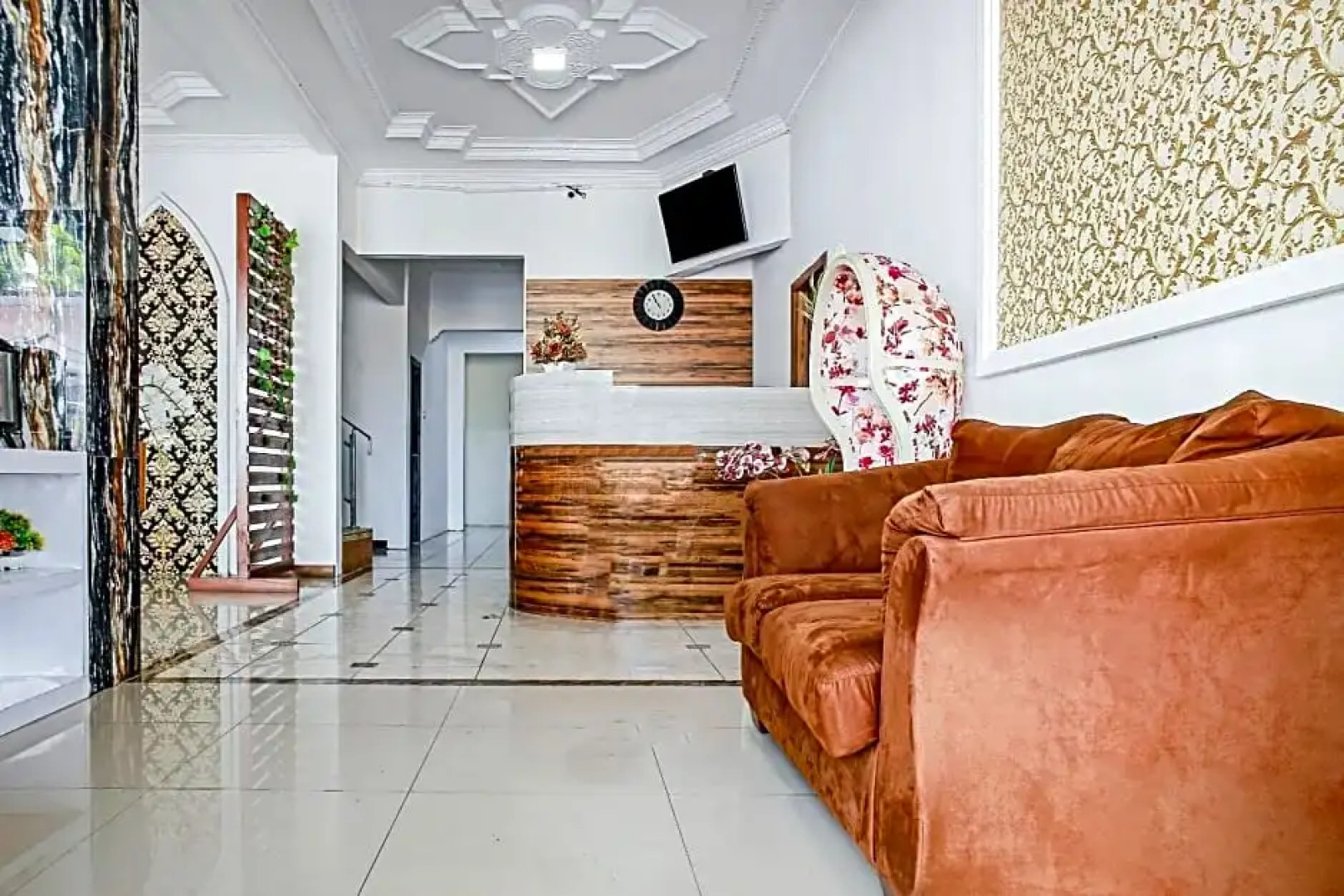 OYO 90221 Makarim Guest House Syariah