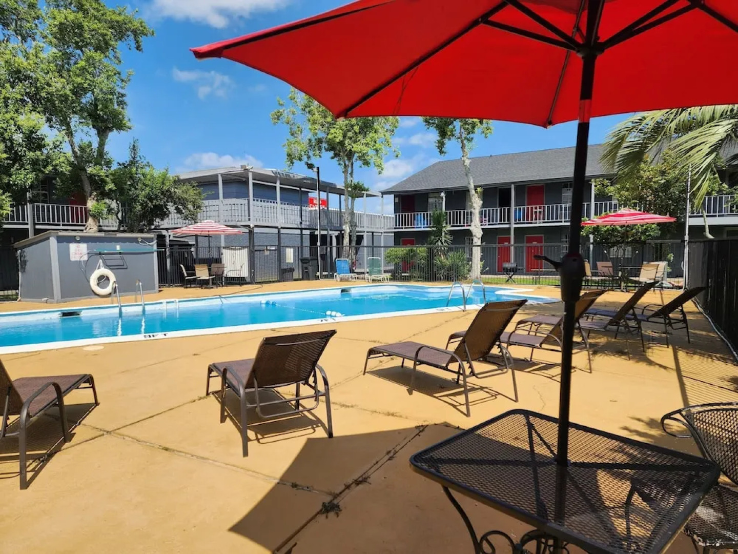 Red Carpet Inn - Houma LA