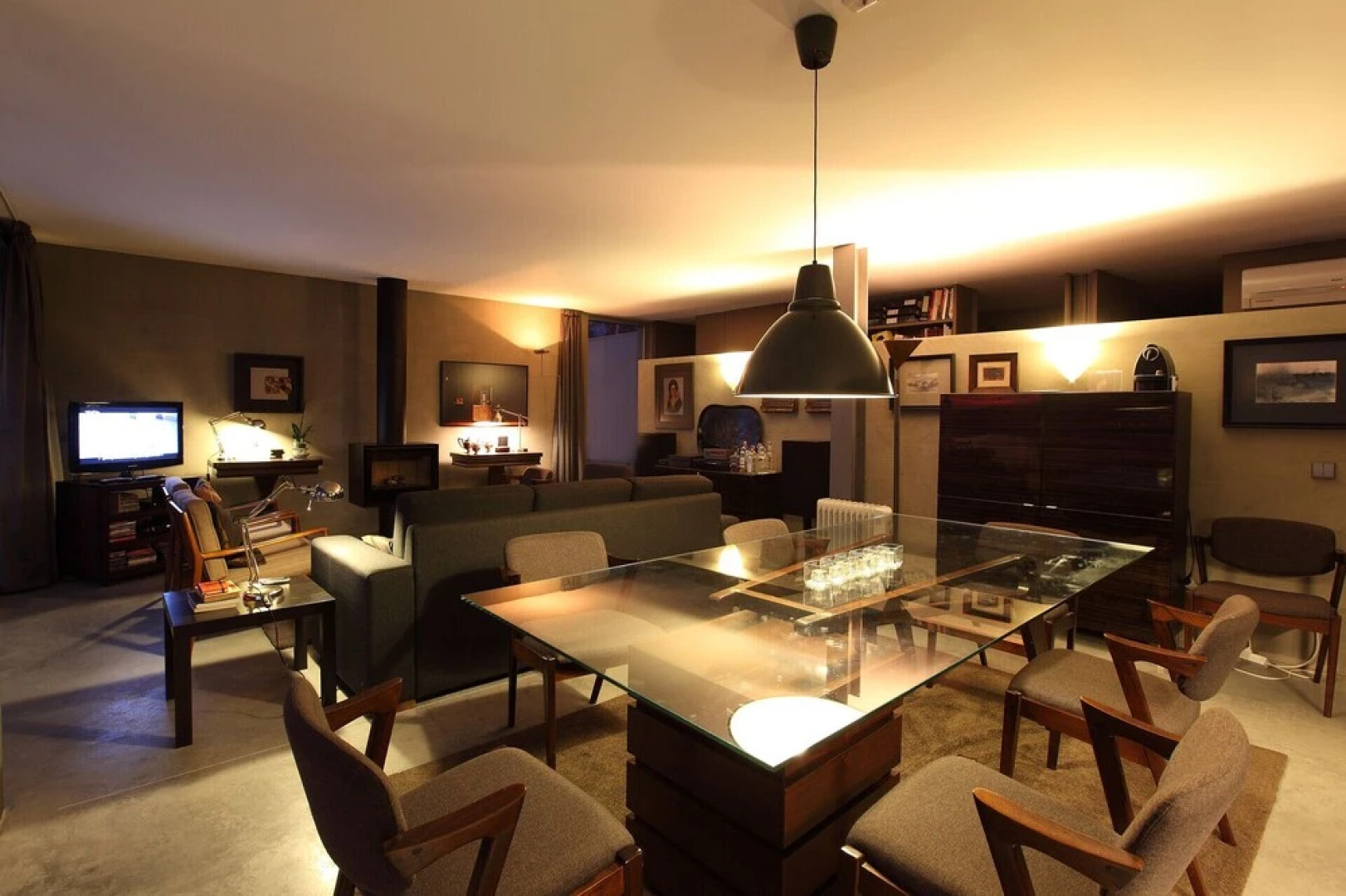 Pool Wifi Parking Fireplace Mystay