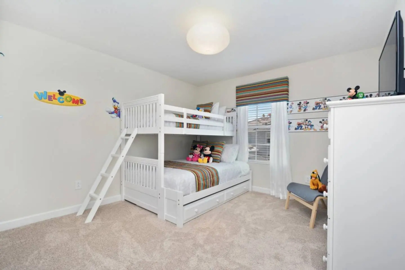 Super nice townhome near Disney with private pool