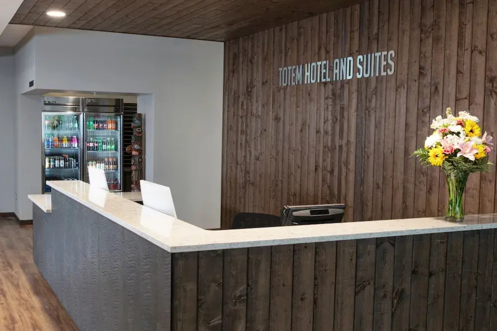 Totem Hotel and Suites