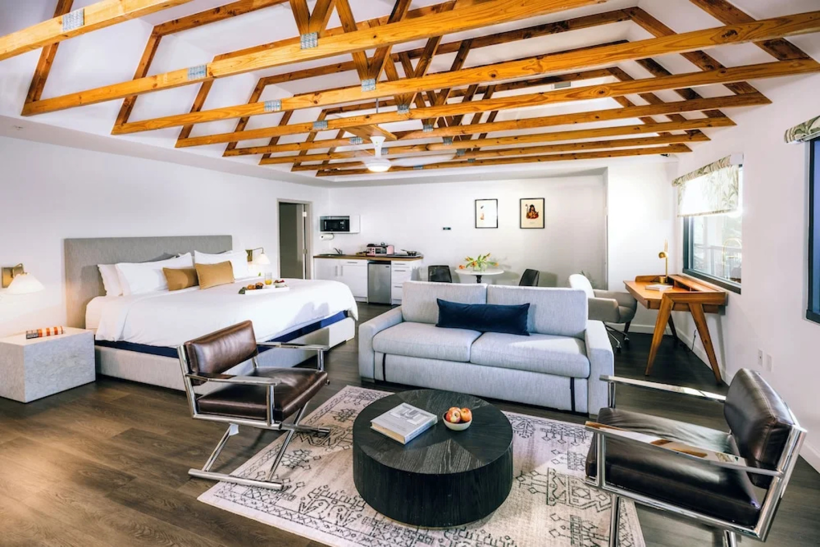 Days Inn And Suites Peachtree City