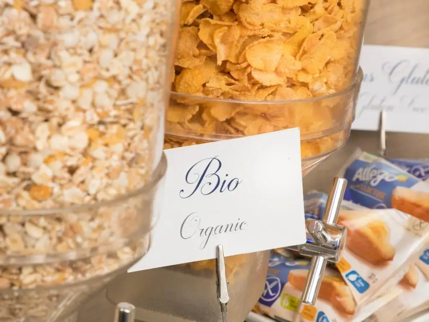 Libertel Canal Saint Martin