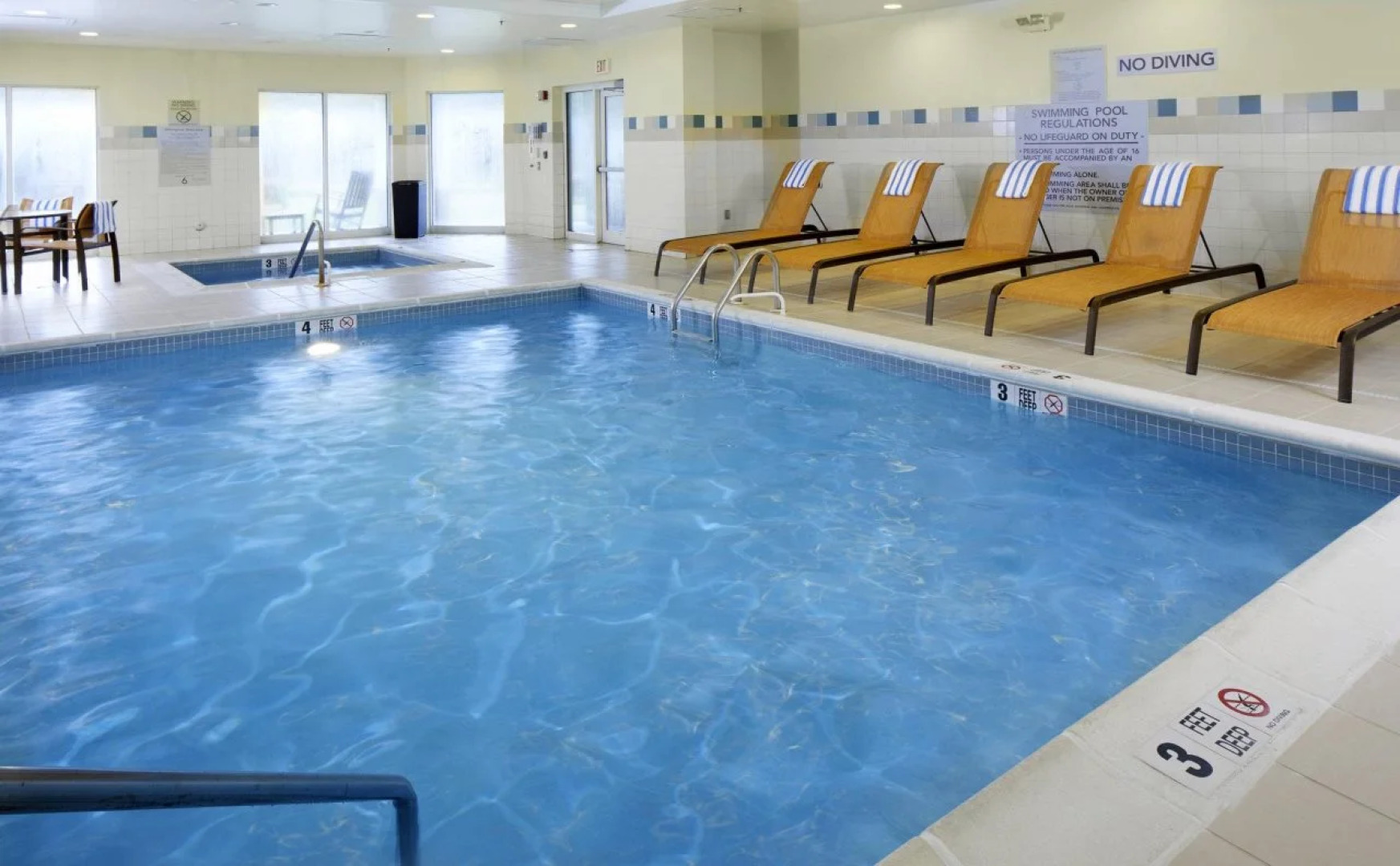 Courtyard by Marriott Edison Woodbridge