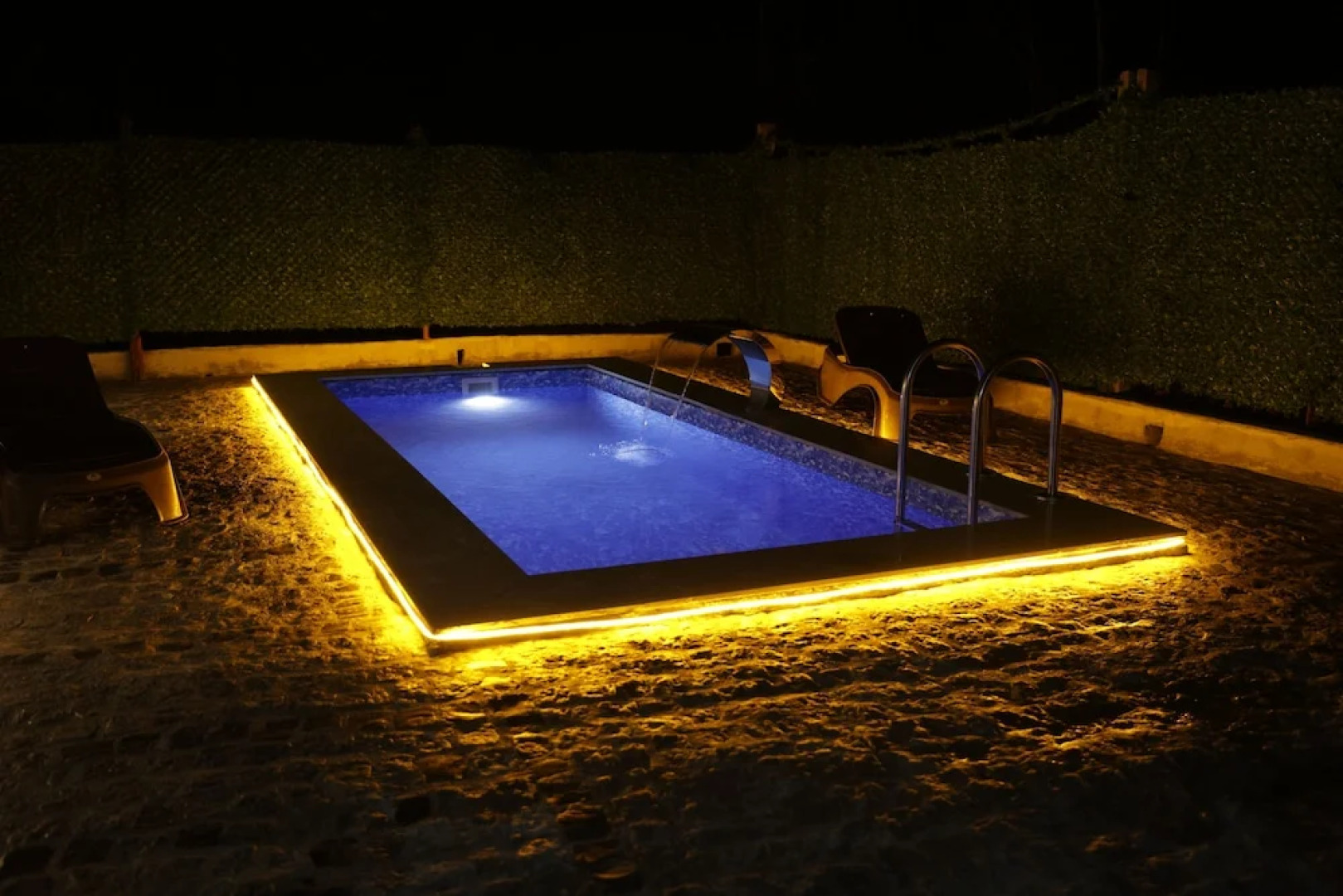 Engreens Suit Bungalov