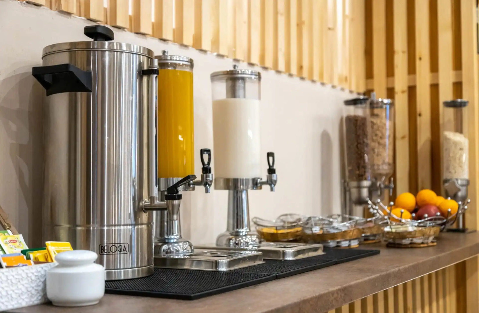 Votsalakia Hotel & Luxury Apartments