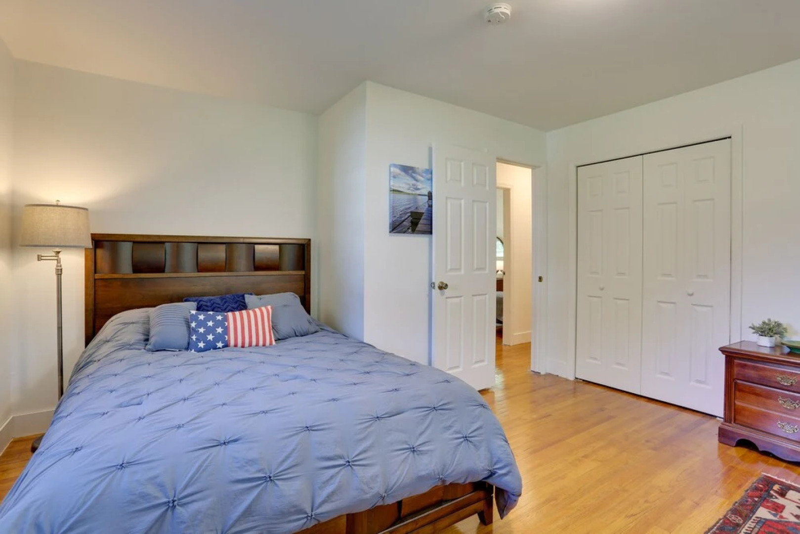 Kiamesha Lake Home w/ Deck: 4 Mi to Resorts World!