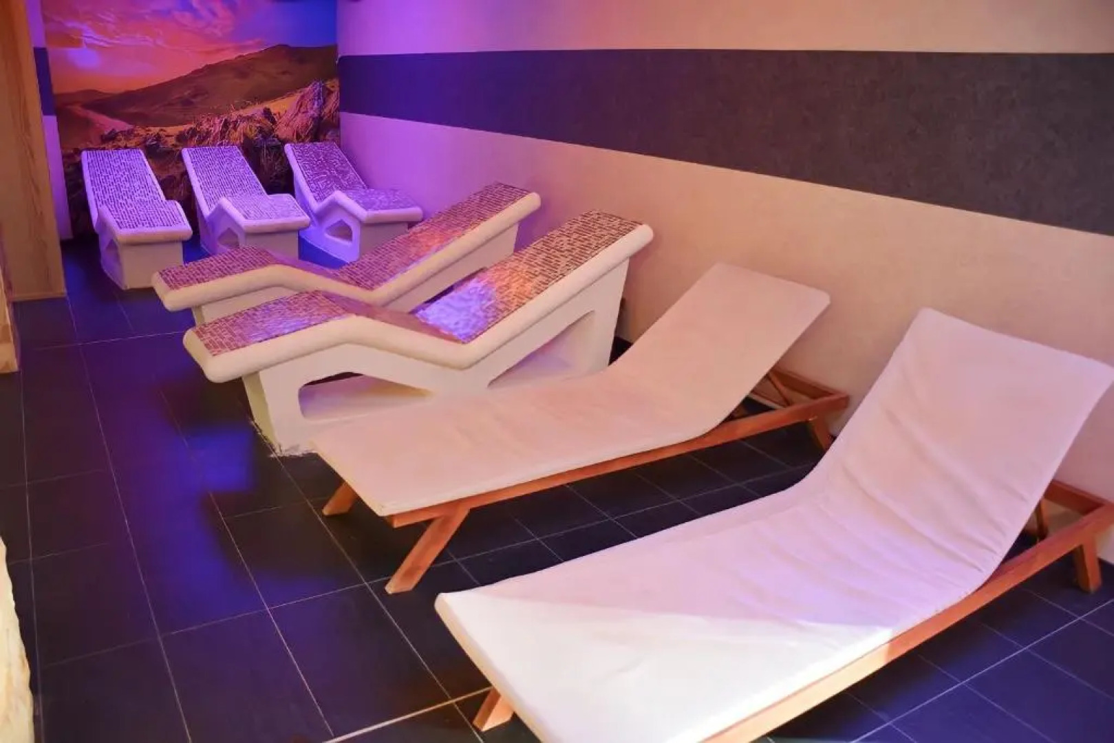 Modern Lux Apartment H8 at Milmari Resort