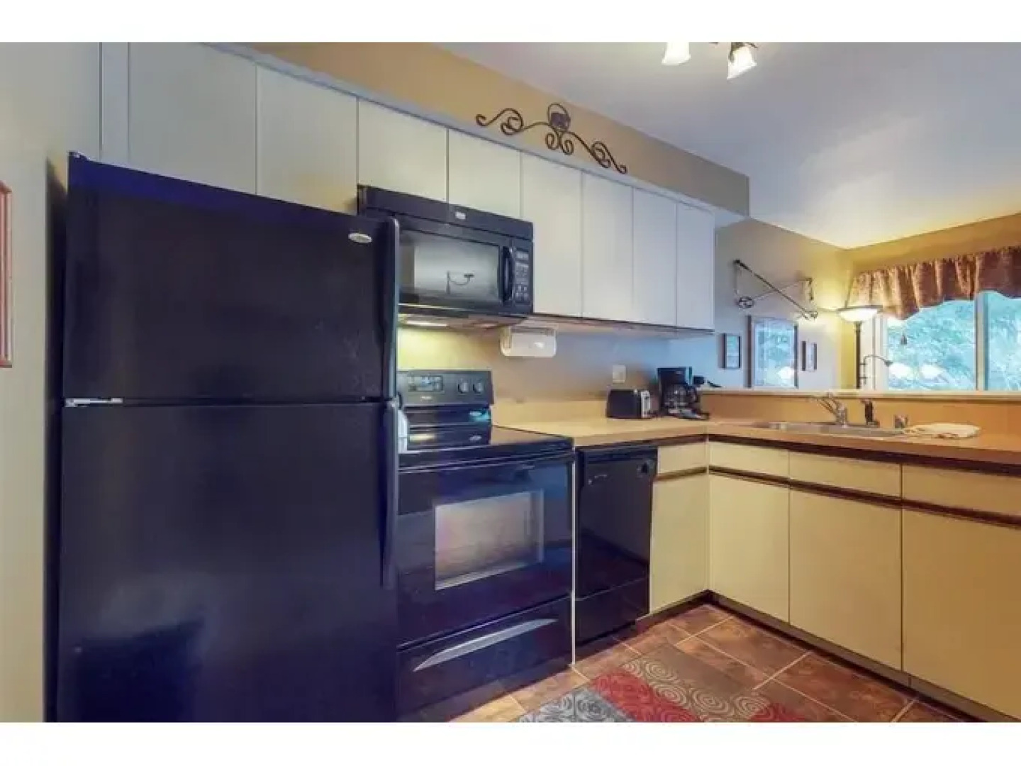 Wildwood Suites Condominiums