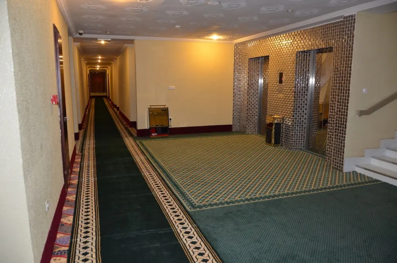 Royal Beach Hotel