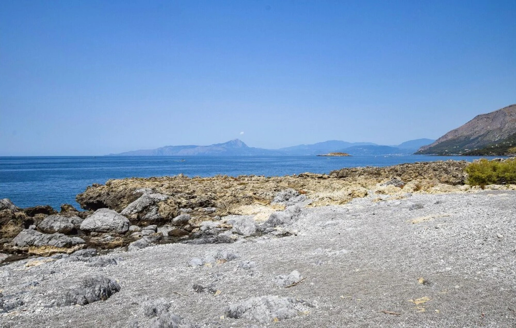 Nice Apartment in Nocera Terinese With 2 Bedrooms and Wifi