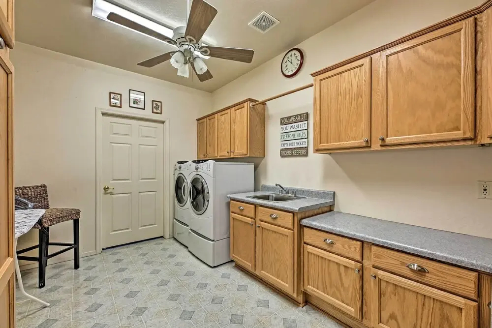 Upscale Show Low Haven w/ Fire Pit & Game Room!