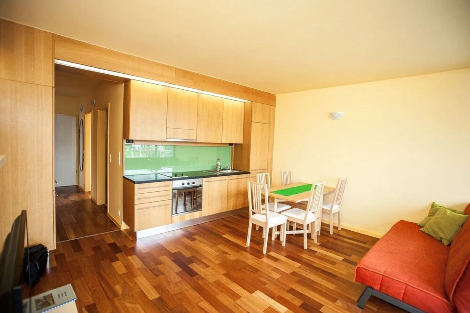 BL YachtClub & Apartments