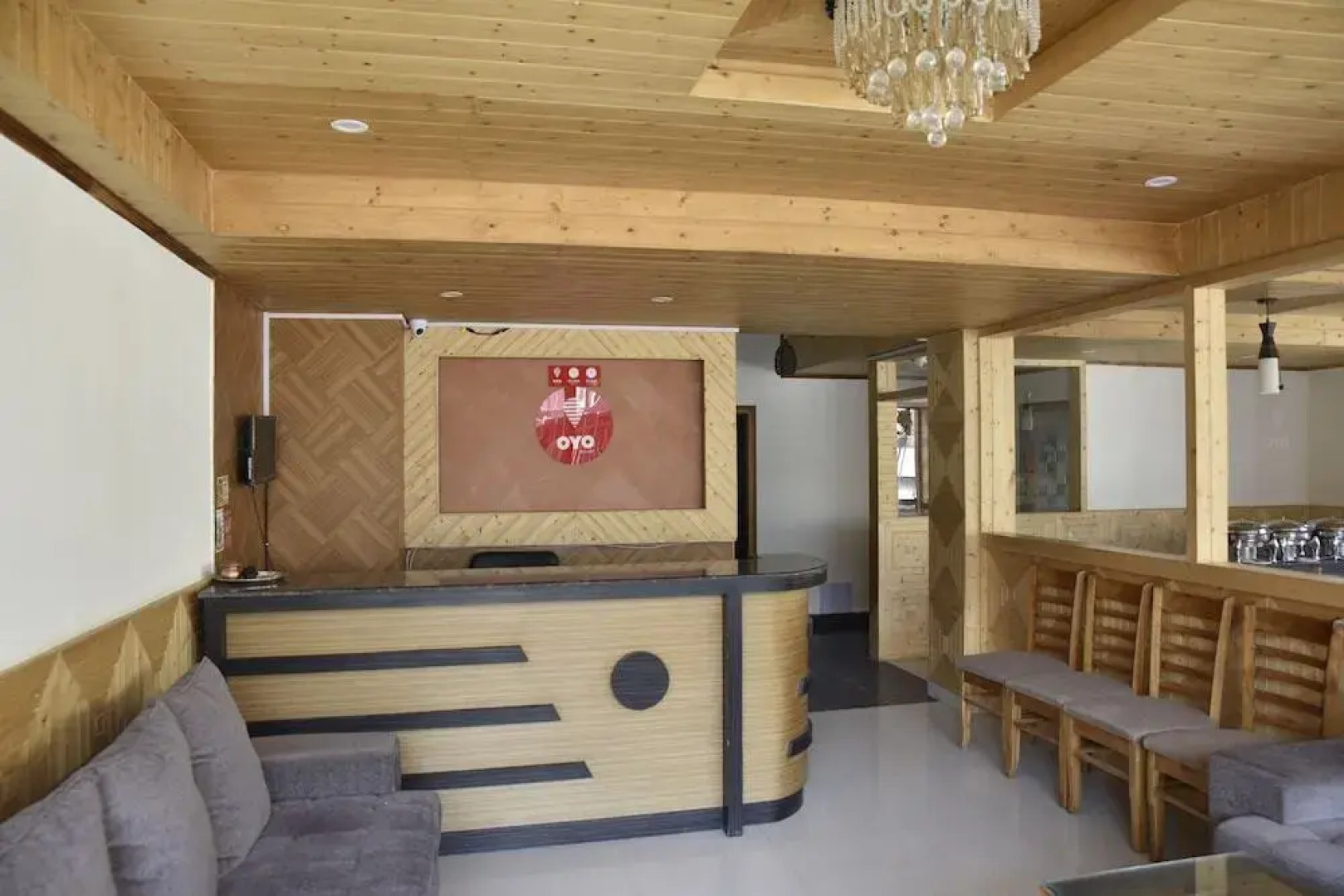 OYO Rooms Apple Orchards Gadherni