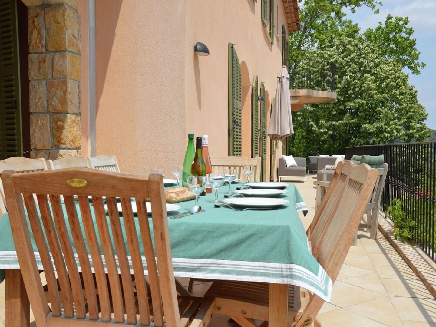 Modern Villa with Private Pool in Cabris