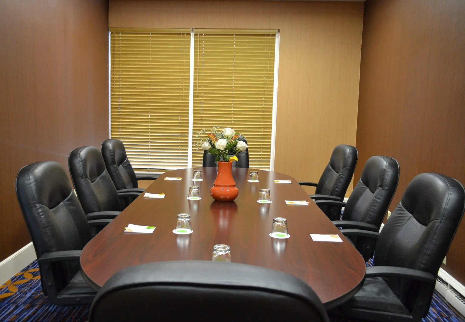 Courtyard By Marriott Cape Cod Hyannis