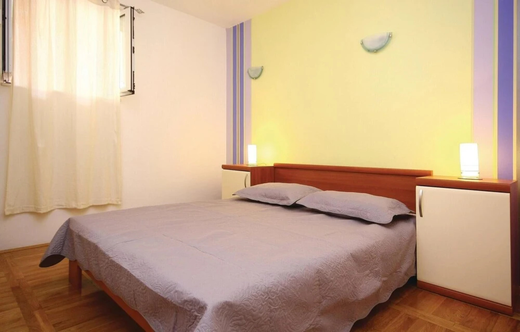 Nice Home in Skradin with Hot Tub, WiFi & 4 Bedrooms