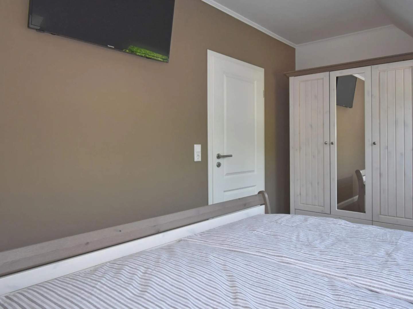 Exclusive Loft Apartment With Balcony and Wellness Room in Olsberg-elpe